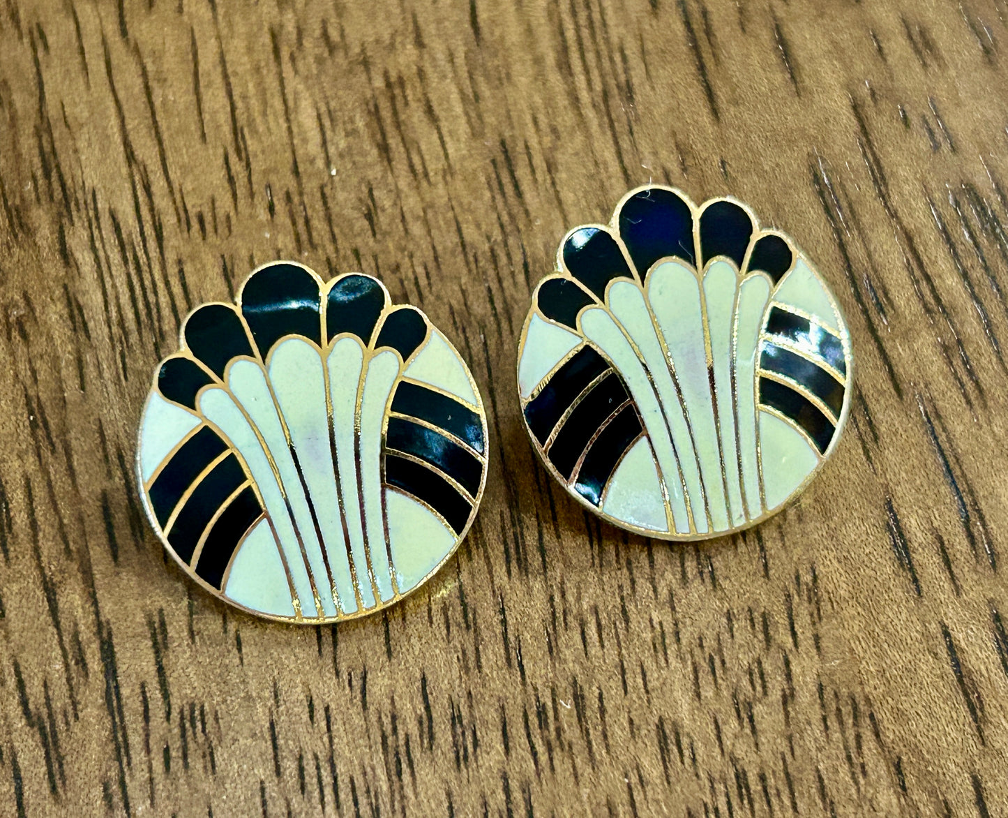 Vintage Gold Tone Black White Enamel Art Deco Style Round Earrings