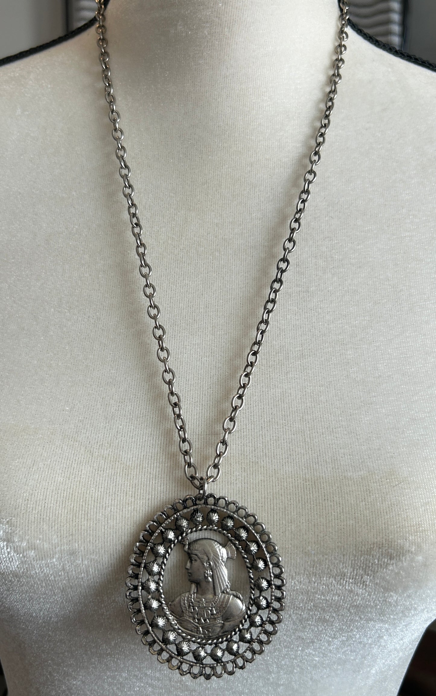 Vintage Silver Tone Egyptian Revival Pendent Filigree Chain Necklace