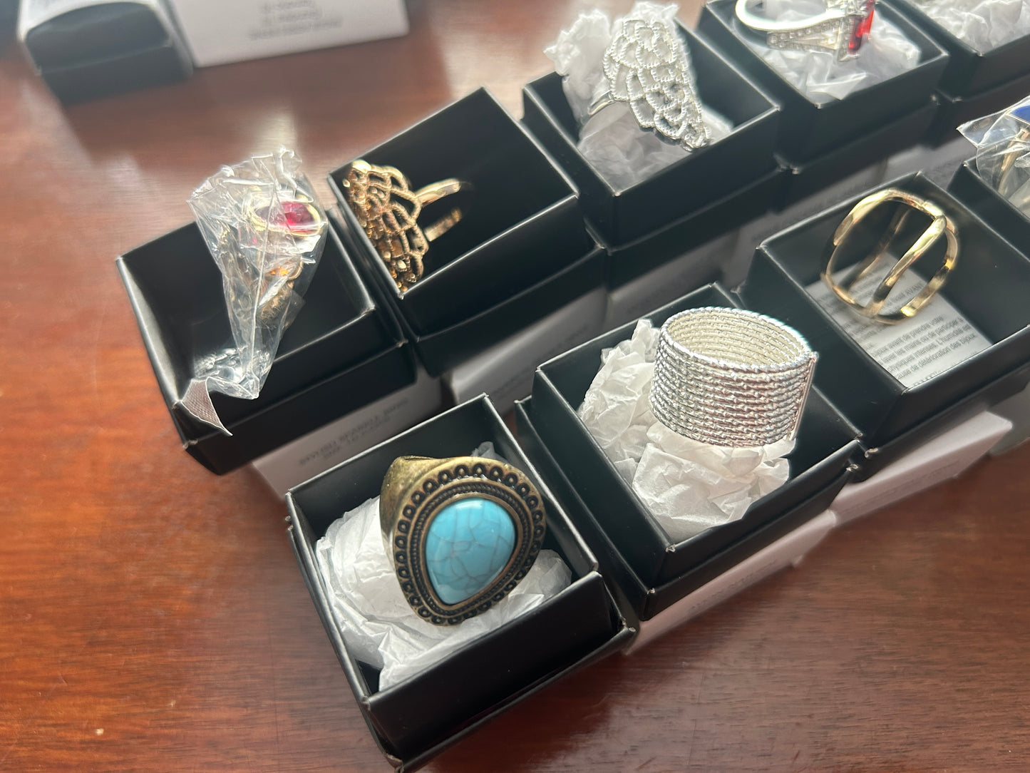 Lot of 11 Avon Rings Some New in Box All Sz 10 Cocktail Rhinestone Silver Gold