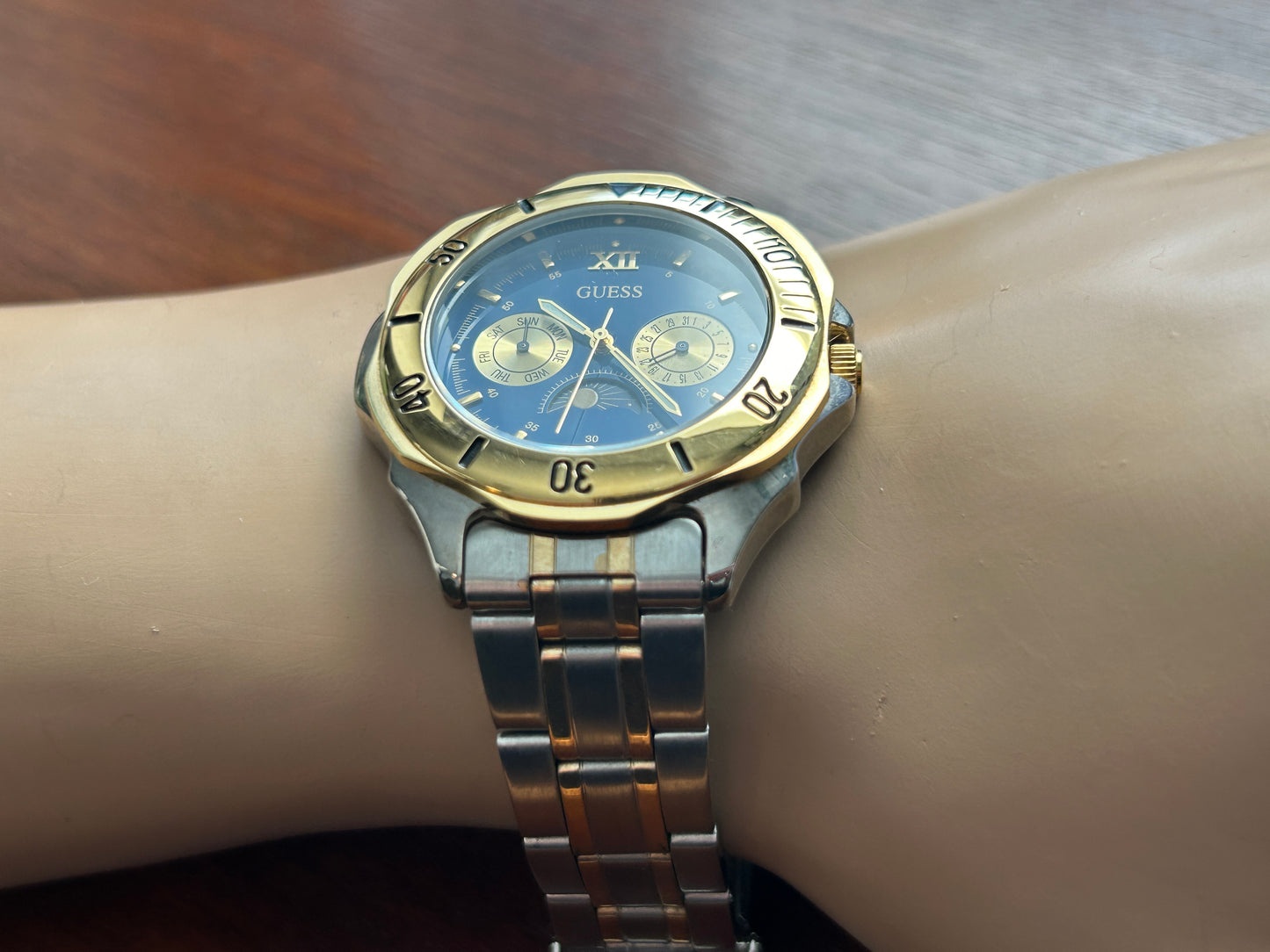 Vintage 90's Guess Mens Chronograph Wristwatch Watch 1994 Blue Dial