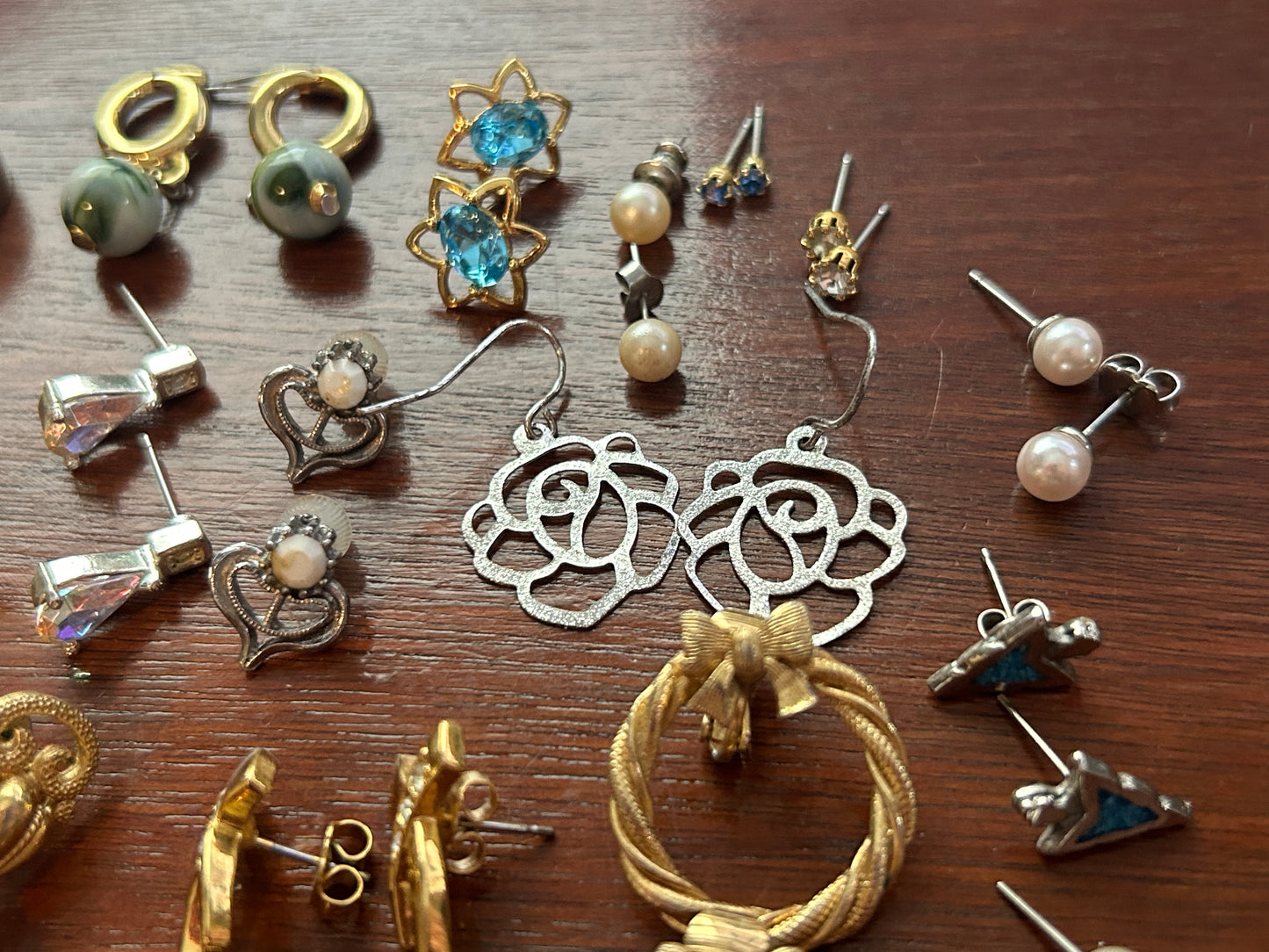 Lot of Vintage Pierced Clip on Earrings Some Signed Avon 20 Pairs Pearl Dangly