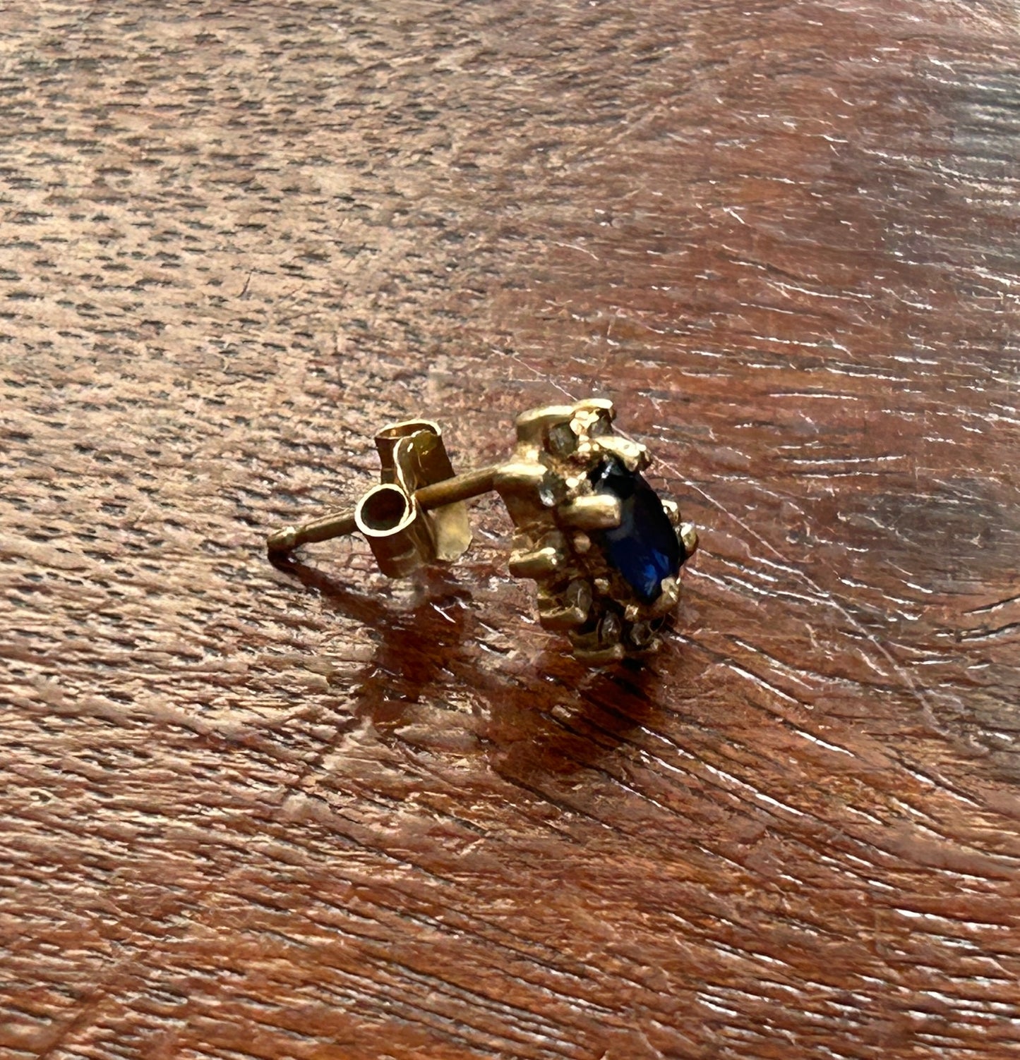 SINGLE 10k Yellow Gold Sapphire Diamond Stud Earring