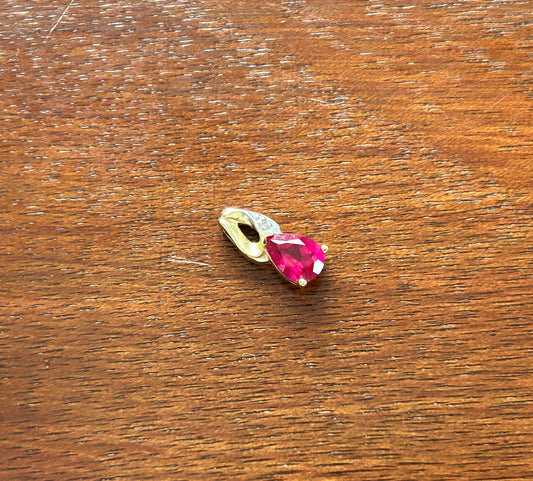 10k Yellow Gold Pear Shaped Ruby Diamond Necklace Pendant