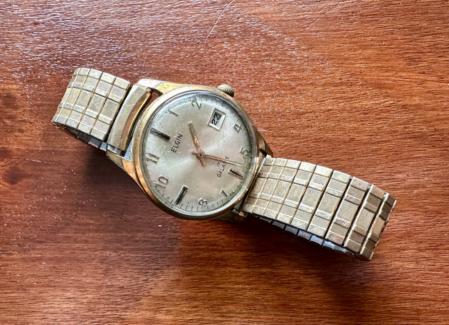 Vintage Elgin Galaxie 17j Manual Wind Day Date Watch Wristwatch 10k Rolled Gold