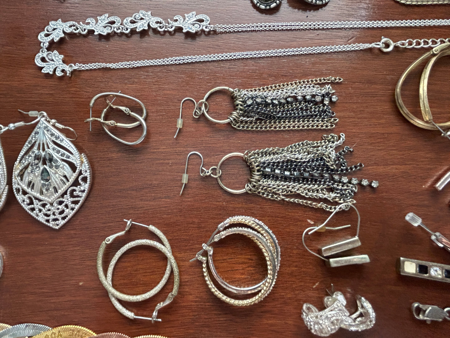 Lot Vintage to Now Jewelry Silver Gold Tone Chain Necklaces Bracelets Earrings