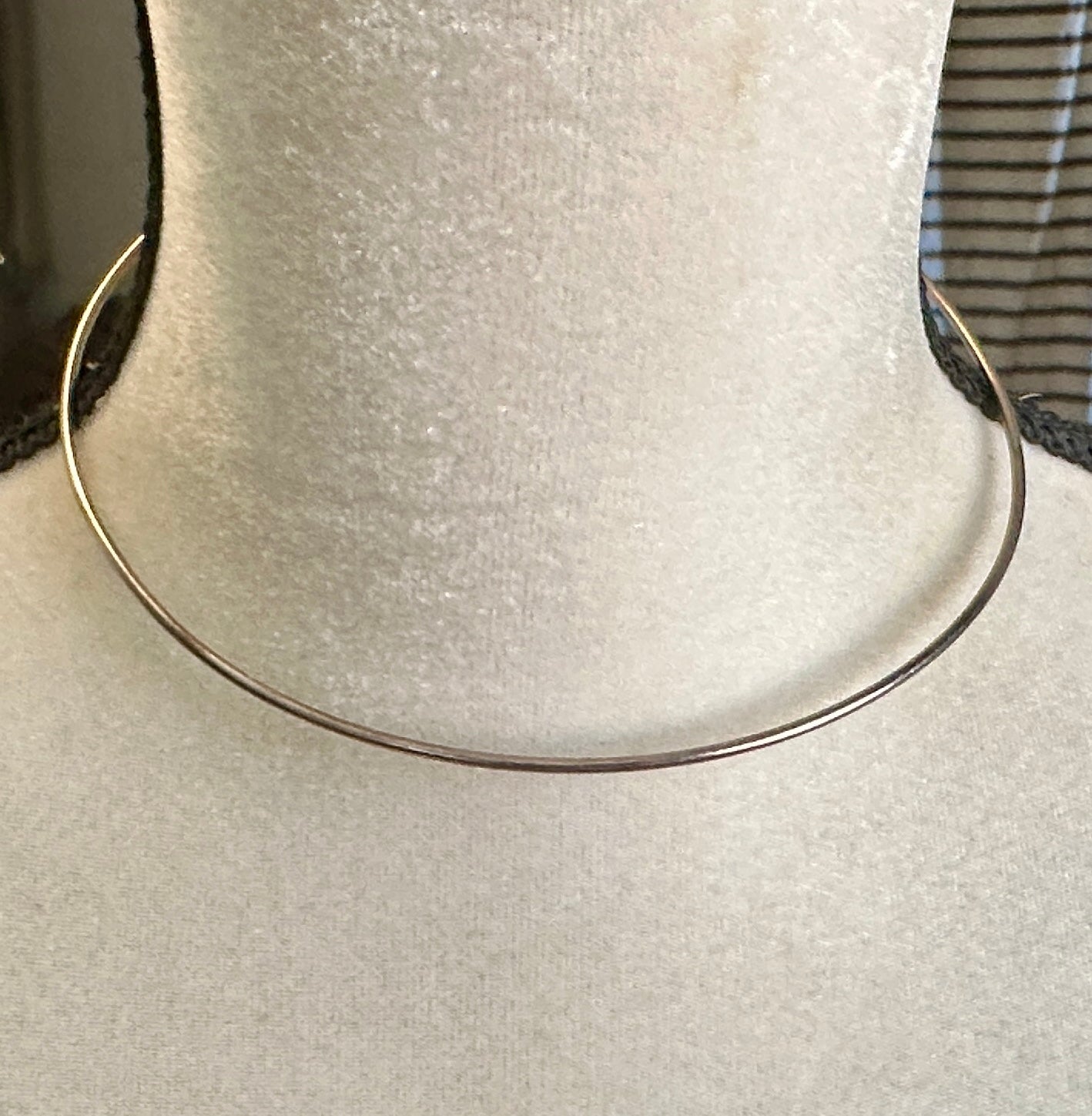 Sterling Silver 925 Modern Wire Collar Necklace