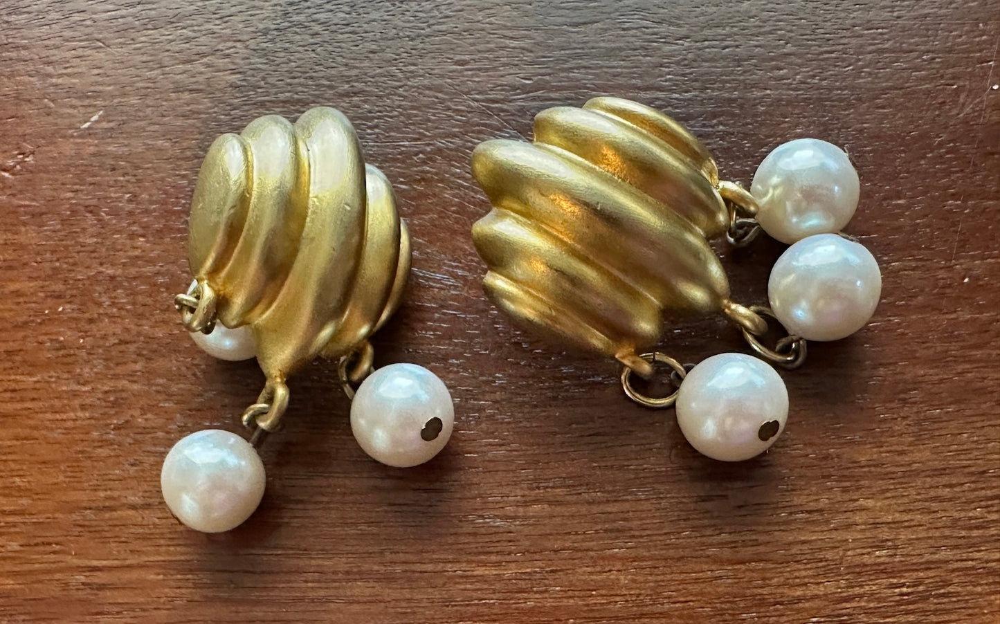 Vintage 80s Unsigned Matte Gold Tone Faux Pearl Runway Pierced Earrings Large