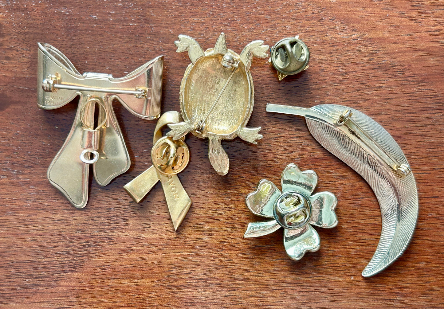 Vintage Brooch Pin Lot Gold Tone Rhinestone Enamel Turtle Bow Clover & More