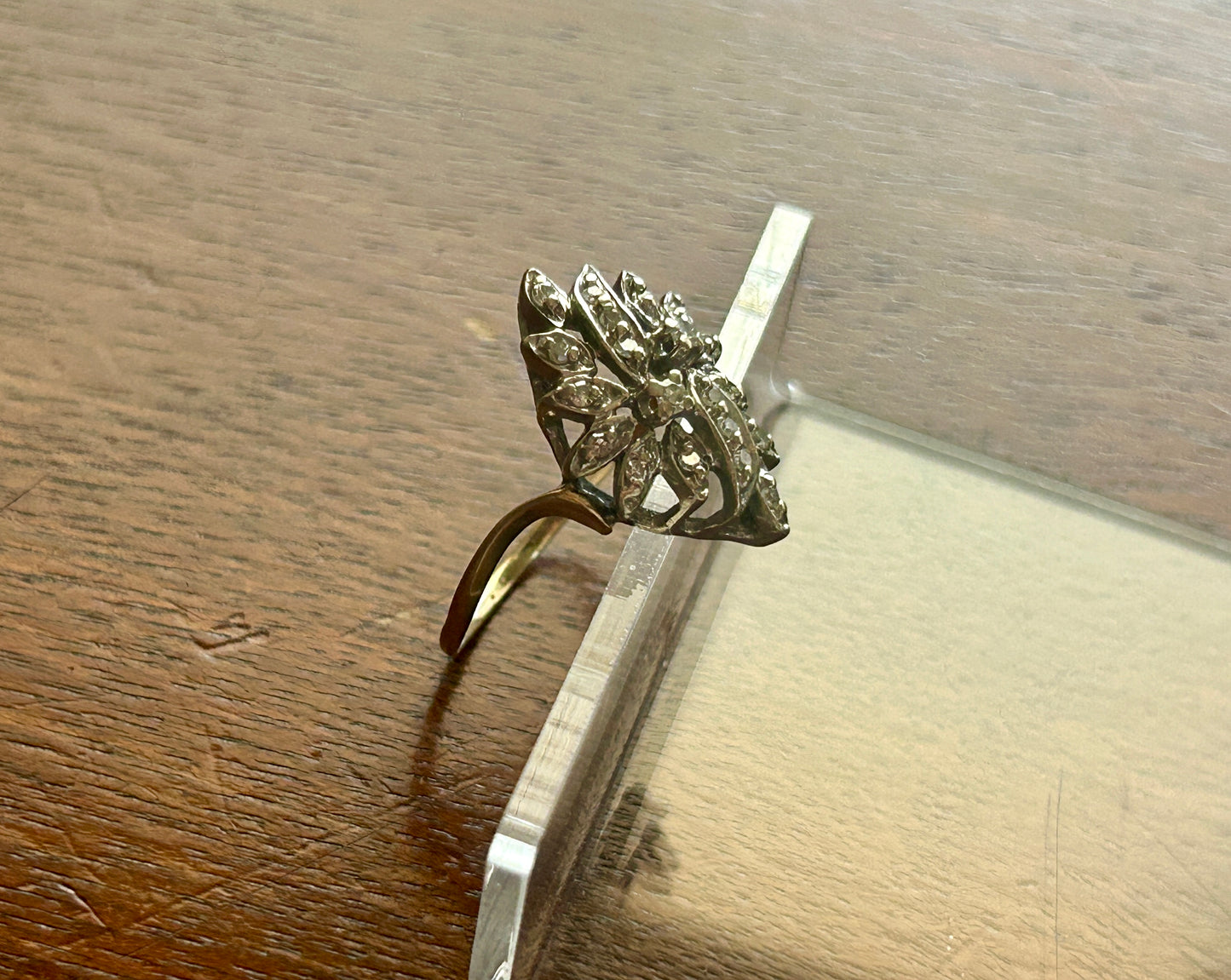 Vintage 10k Yellow Gold Diamond Cluster Flower Cocktail Ring Sz 7.75