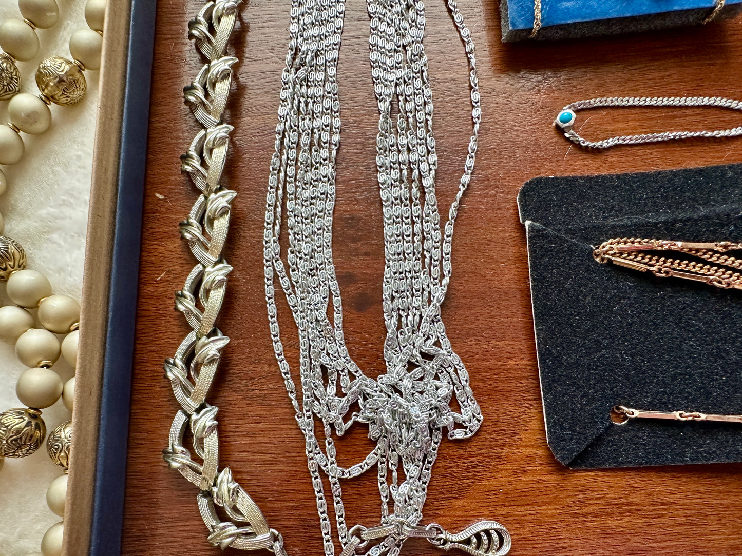 Lot of Signed Jewelry Lot Sarah Coventry Avon Gold Silver Rhinestone Necklace