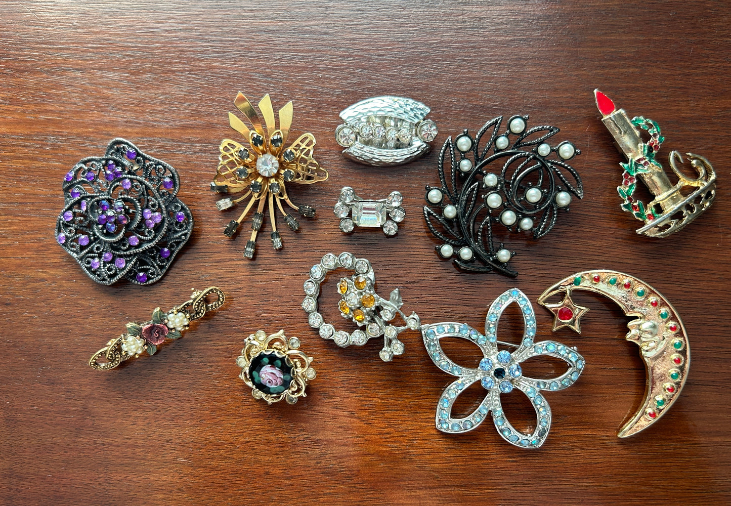 Vintage to Now Brooch Pin Lot Brooches Rhinestones Enamel Flowers Faux Pearl