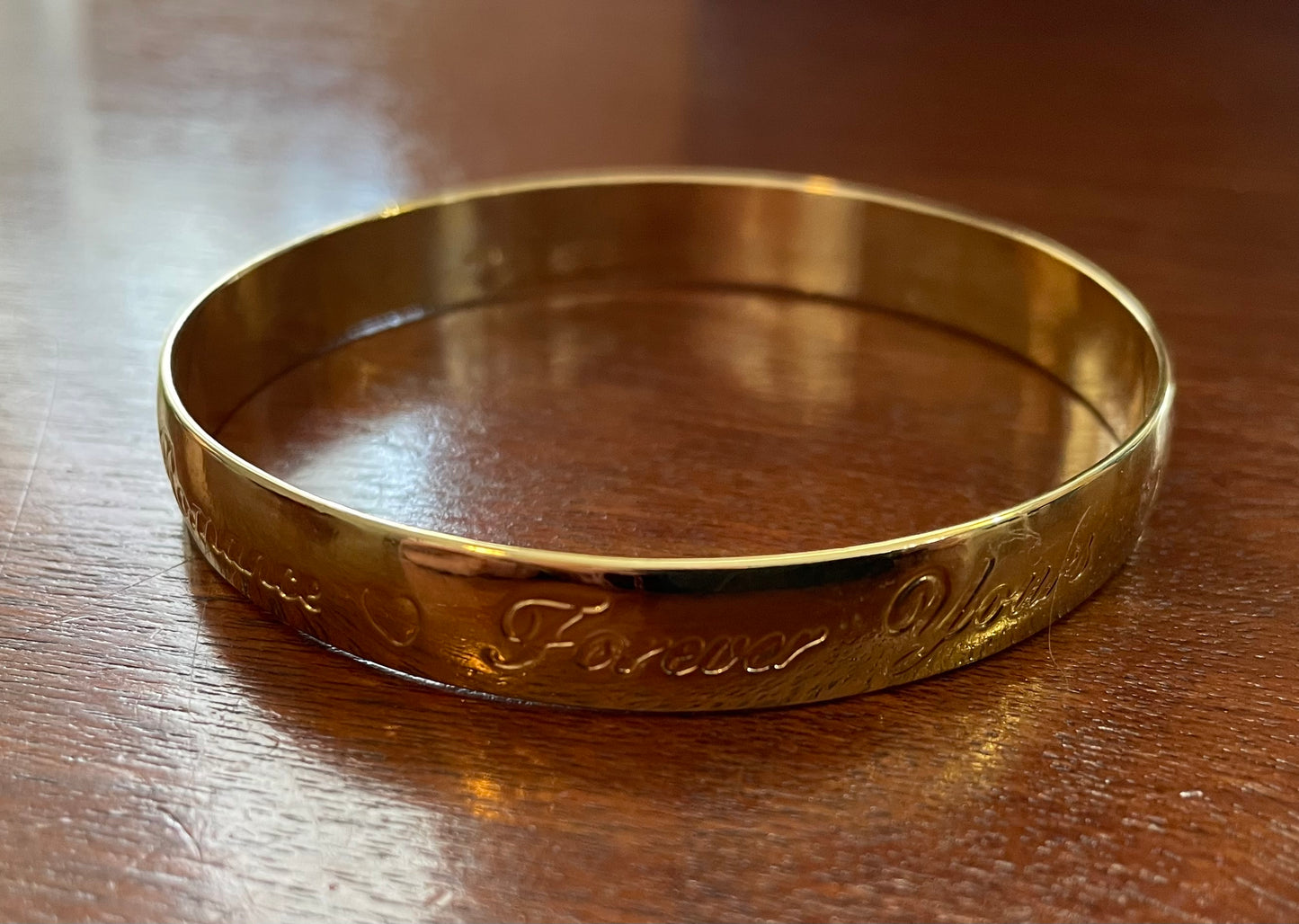 Avon Gold Tone Forever Yours Eternity True Love Passion Bangle Bracelet