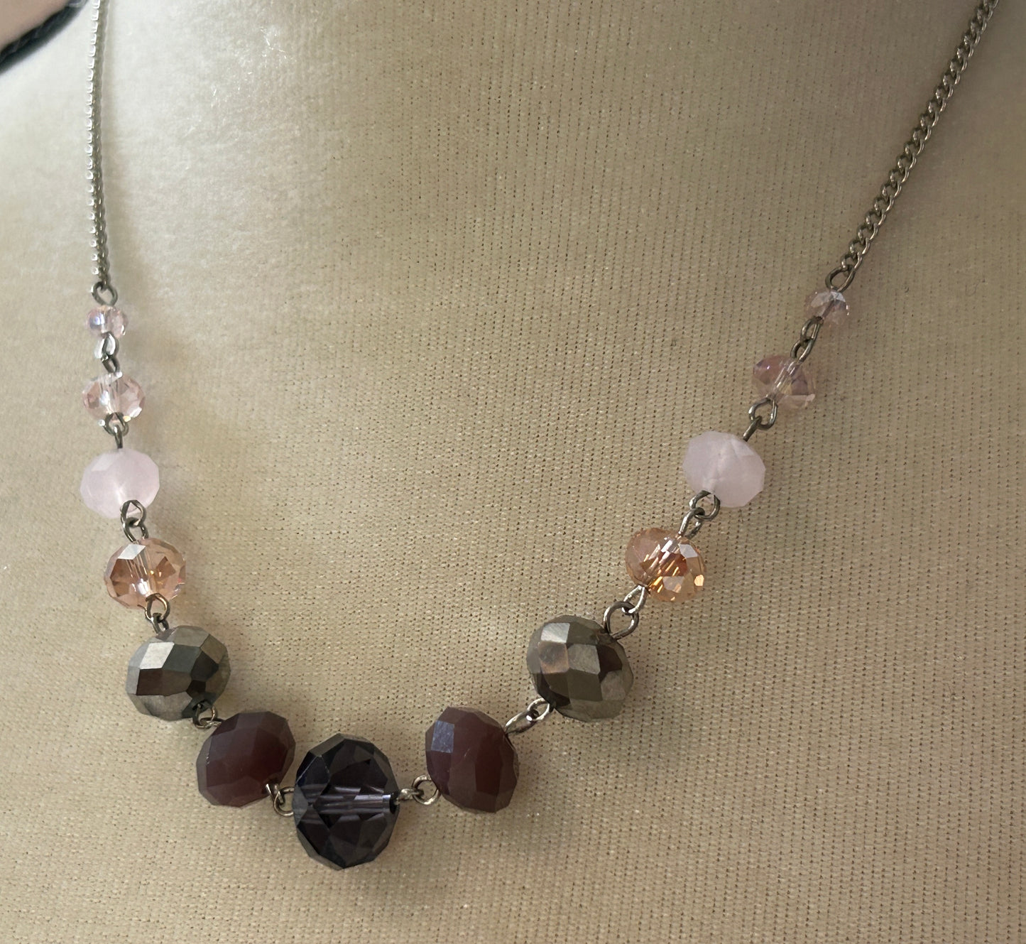 Silver Tone Chain Link Faceted Purple Pink Bead Necklace Adjustable