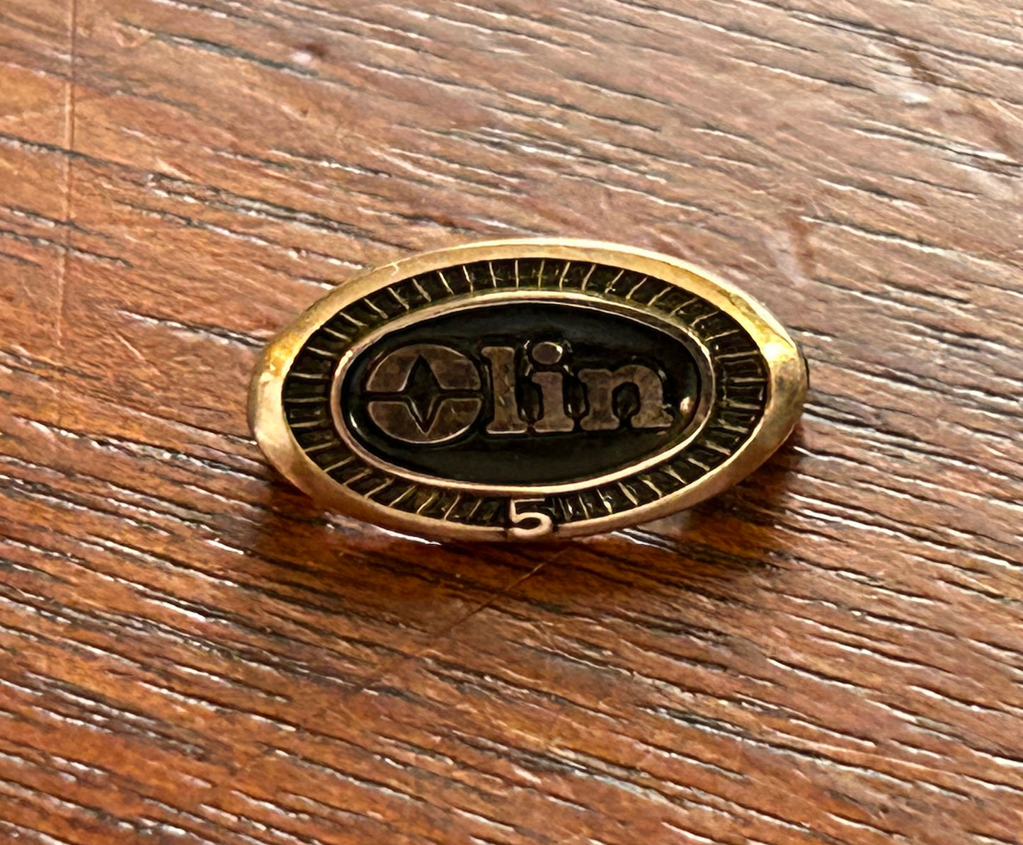 Vintage 10k Yellow Gold Black Enamel OLIN 5 Year Employee Pin Brooch