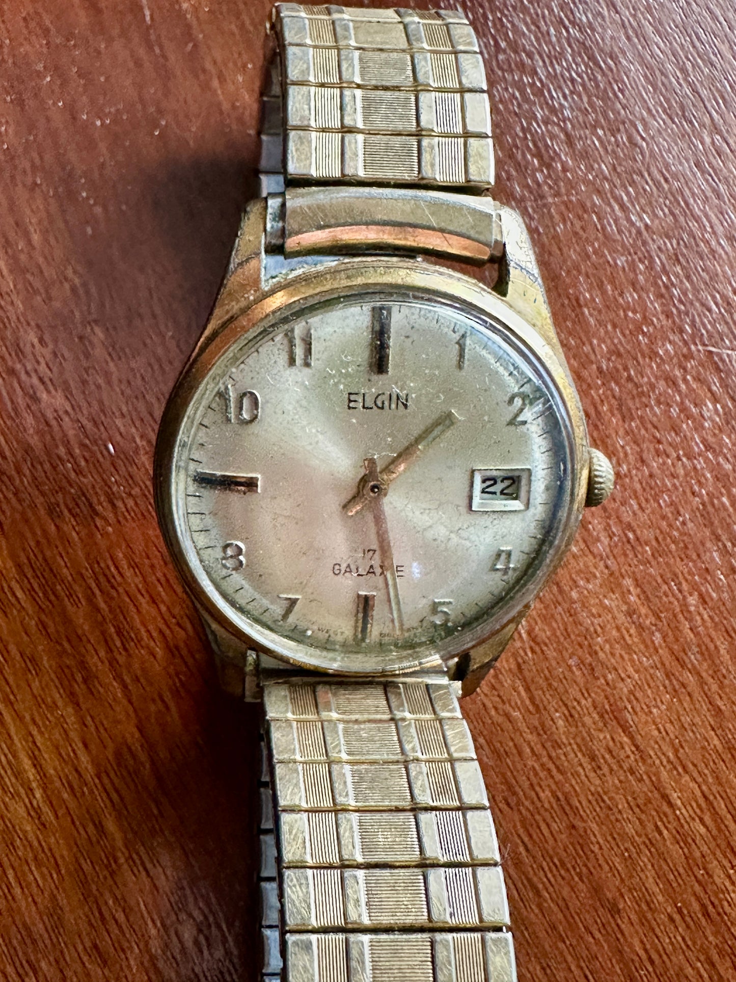Vintage Elgin Galaxie 17j Manual Wind Day Date Watch Wristwatch 10k Rolled Gold