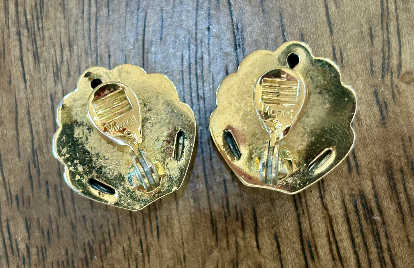 Vintage Signed Monet Gold Tone Clam Shell Clip On Statement Earrings