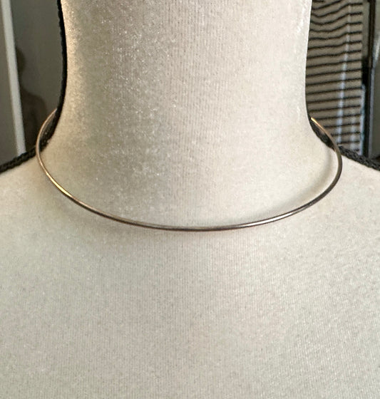 Sterling Silver 925 Modern Wire Collar Necklace