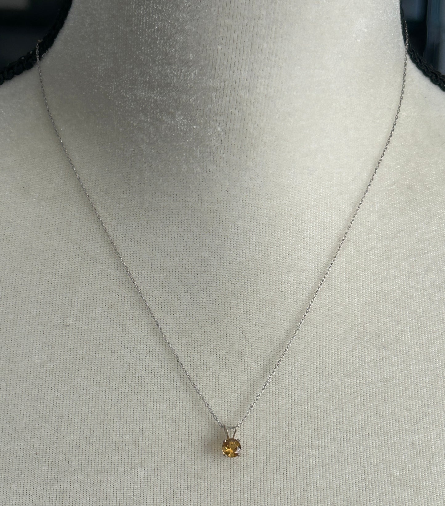 14k White Gold Thin Chain Round Citrine Pendant Necklace