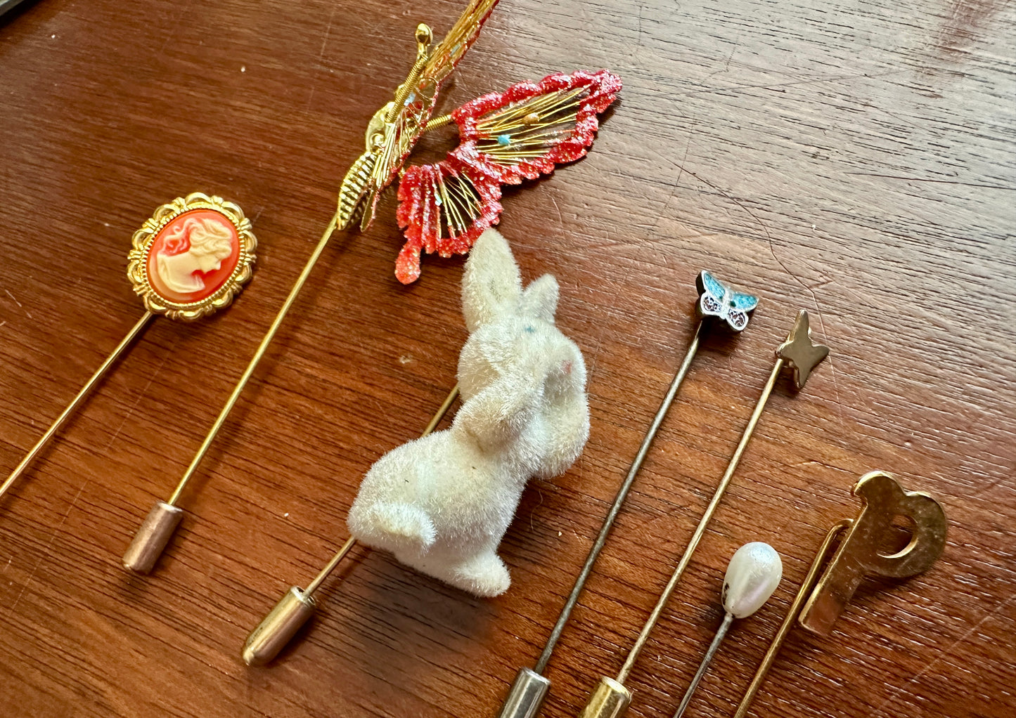 Vintage Hat Stick Pin Lot Bunny Rabbit Butterfly Cameo Gold Tone Monogram Letter