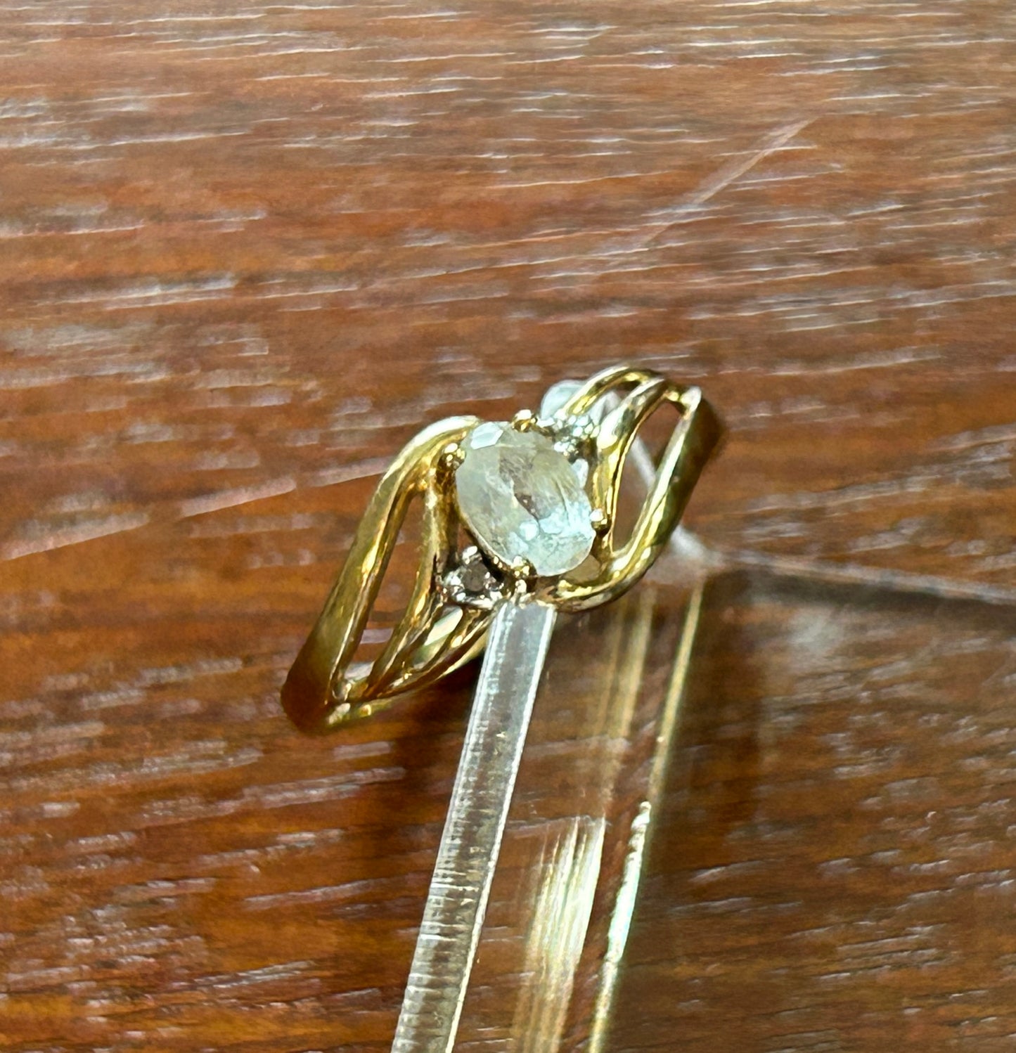 10k Yellow Gold Oval Glass Crystal Ring Sz 7