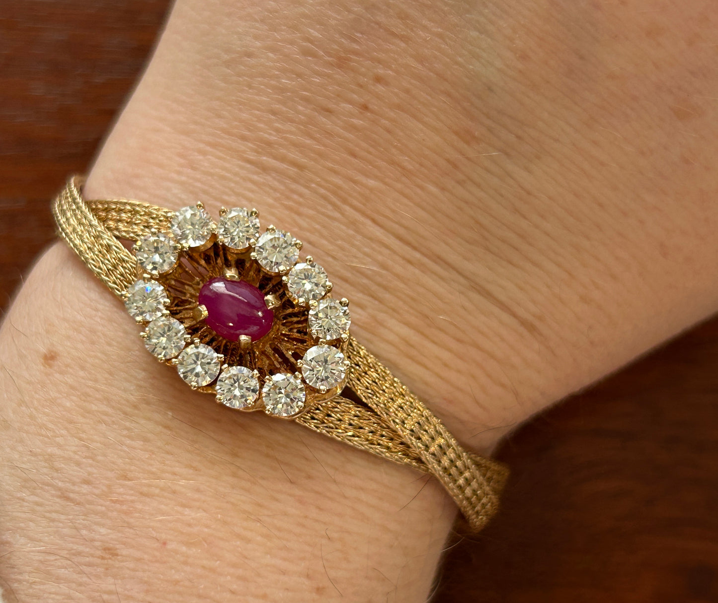 Vintage 14k Yellow Gold 3ctw Diamond Ox Blood Ruby Cabochon Mesh Bracelet