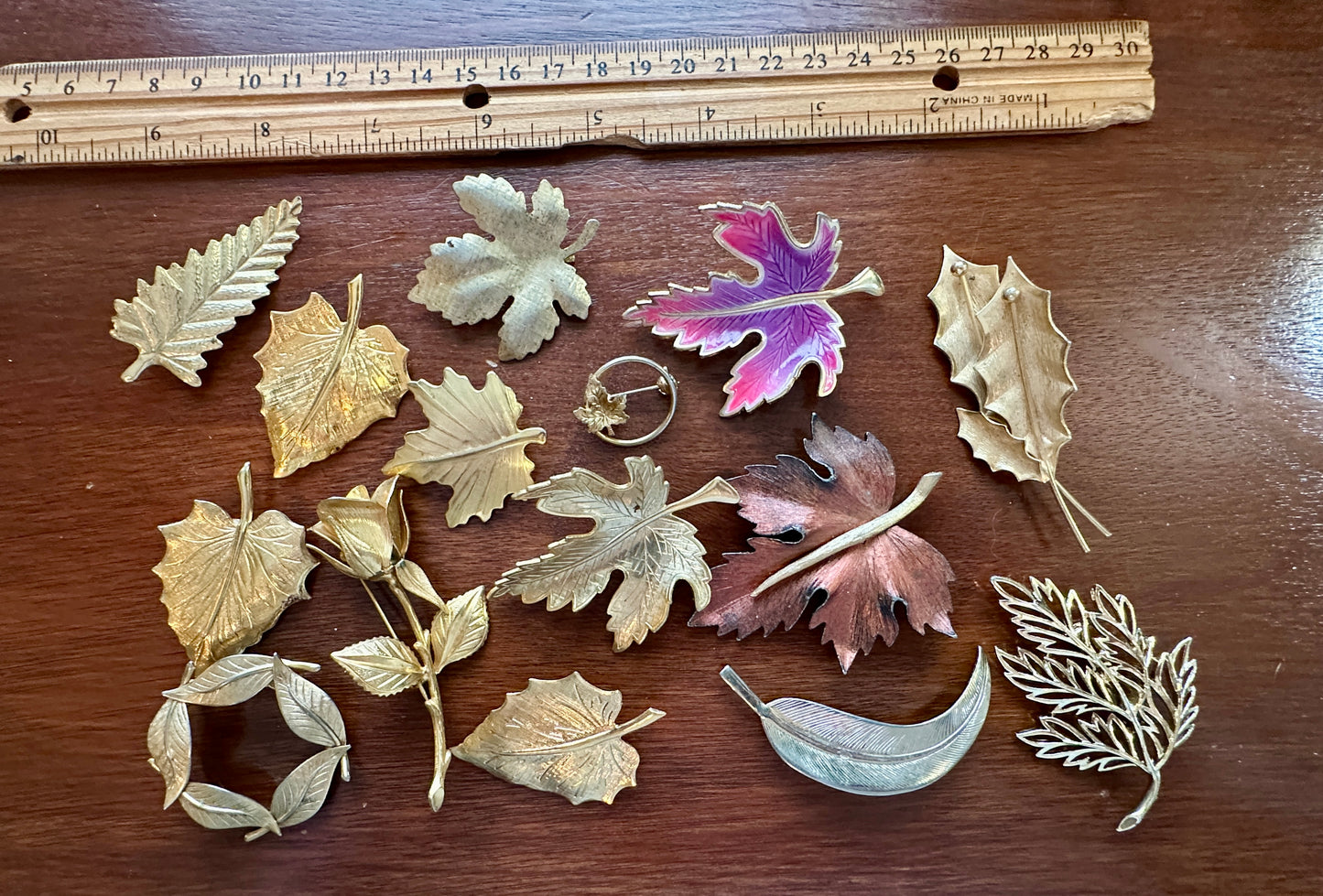 Vintage LARGE Lot of Gold Silver Tone Leaf Flower Nature Brooches Pins Wreath