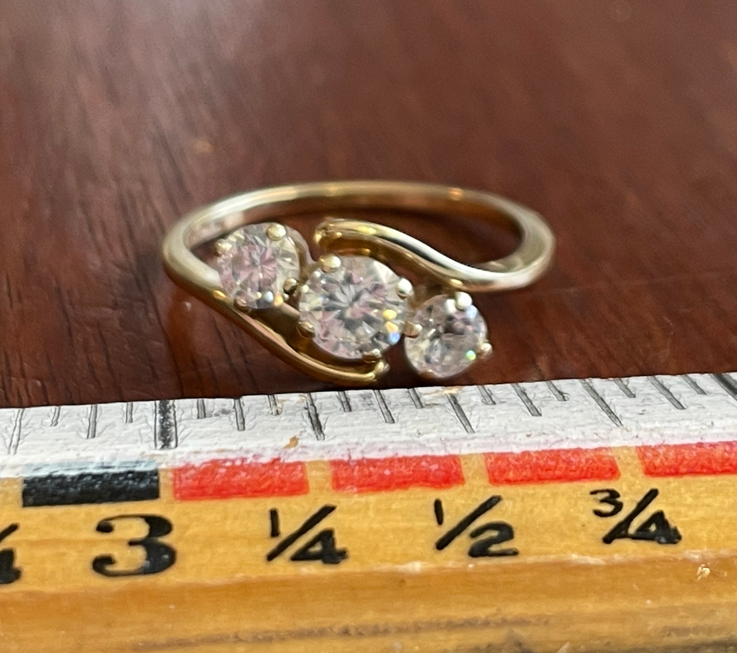 14k Yellow Gold Diamonique Cubic Zirconia 3 Stone Bypass Ring Sz 7