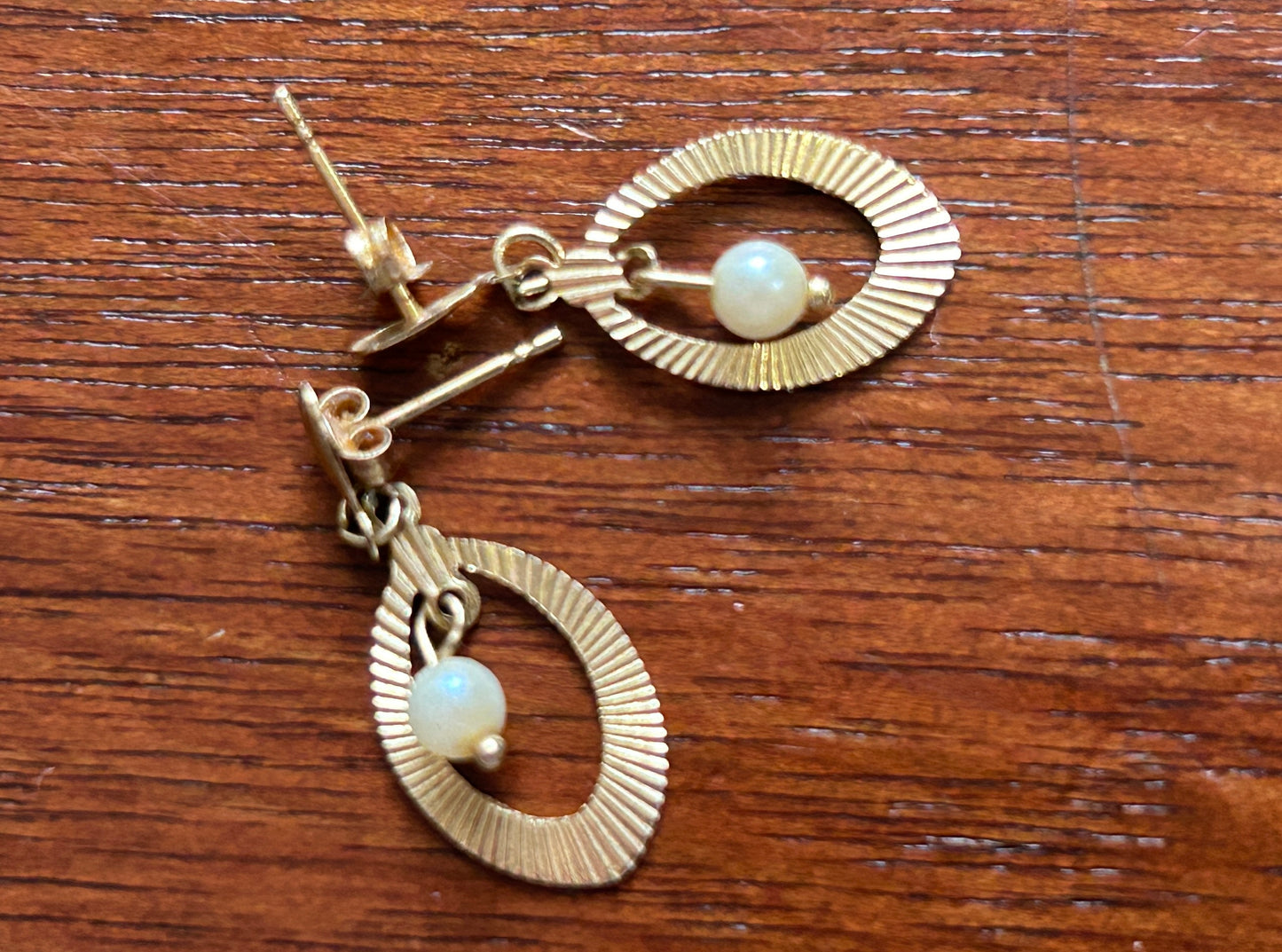 14k Yellow Gold Textured Dangly Pearl Pierced Earrings