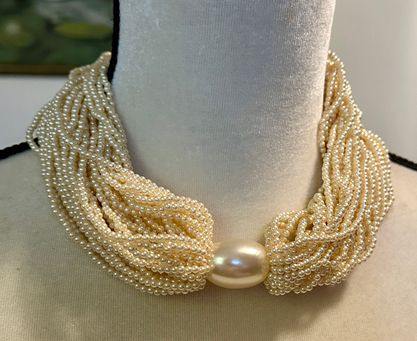 Multistrand Chunky Faux Pearl Collar Necklace