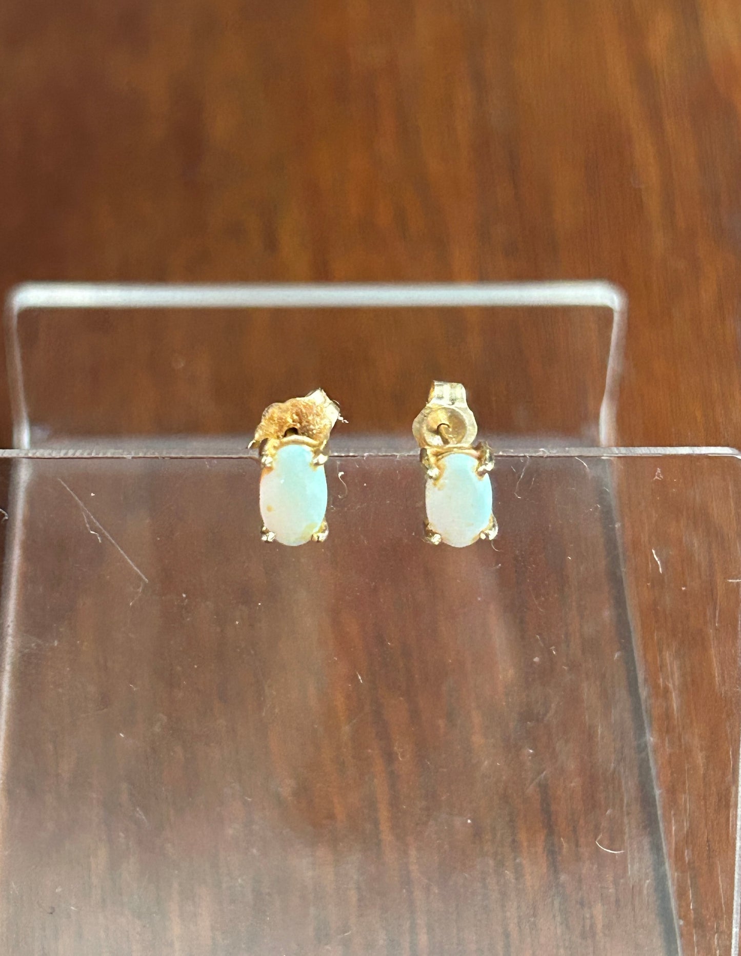 14k Yellow Gold Oval Opal Stud Basket Setting Pierced Earrings