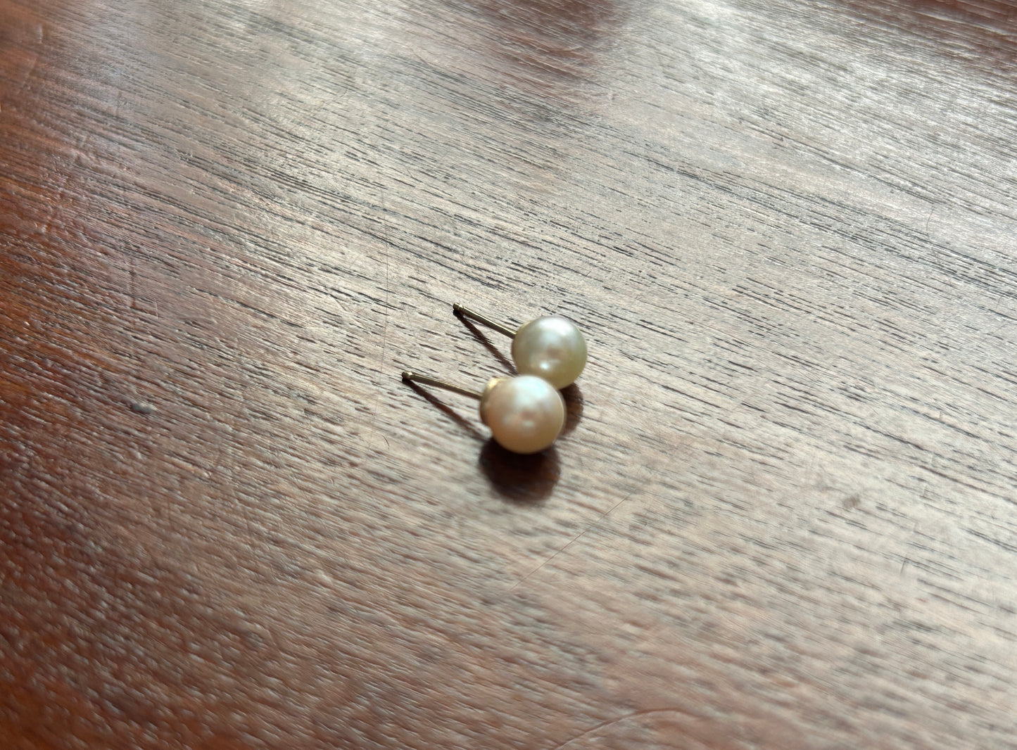 14k Yellow Gold 6mm Ivory Pearl Stud Pierced Earrings