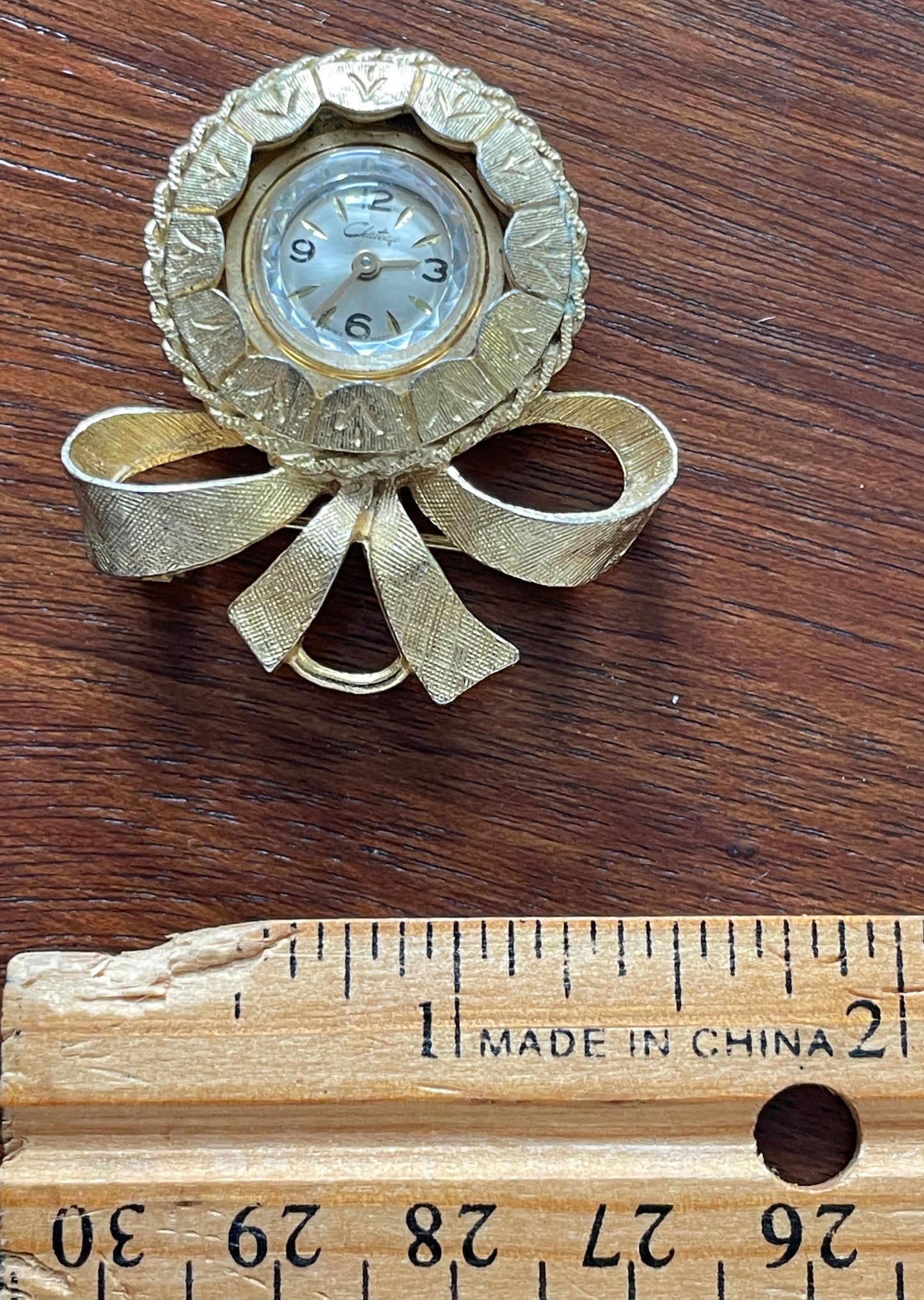 Vintage Gold Tone Chateau Lady's Watch Brooch Lapel Pin