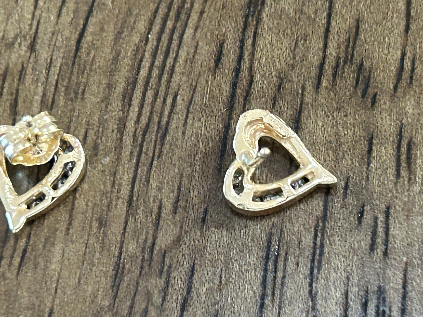 14k Yellow Gold Channel Set .20ctw Diamond Open Heart Stud Pierced Earrings