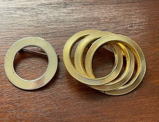 Pair of Vintage Gold Tone Circular Brooches & Lapel Pins