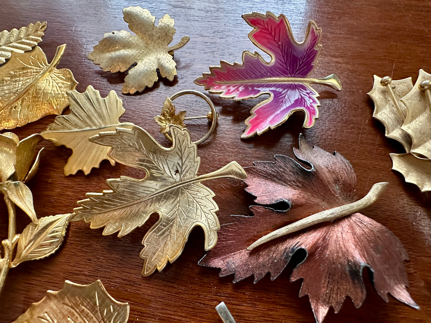 Vintage LARGE Lot of Gold Silver Tone Leaf Flower Nature Brooches Pins Wreath