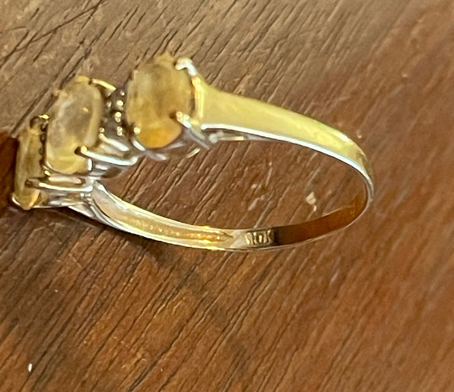 10k Yellow Gold 3 Citrine Stone Diamond Accent Ring Sz 7