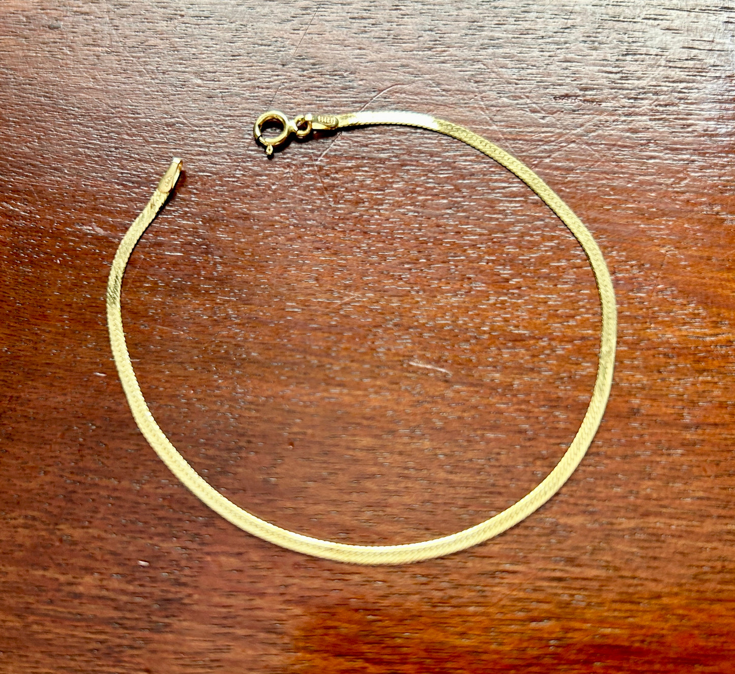 14k Yellow Gold Herringbone Bracelet 7" Long x 2mm Wide