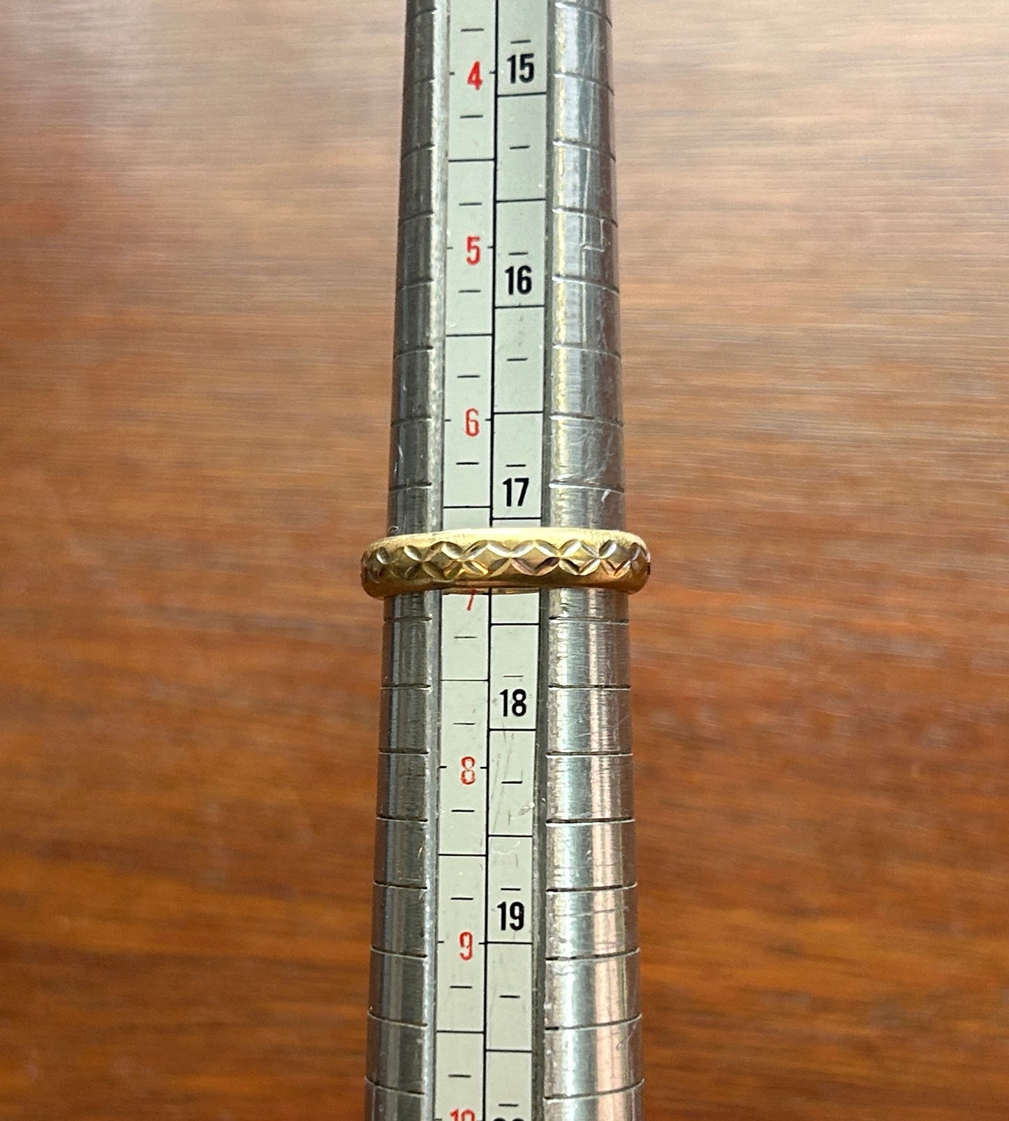 14k Yellow White Gold Domed Band Ring Diamond Pattern Sz 6.75 - 7 AK Turkey