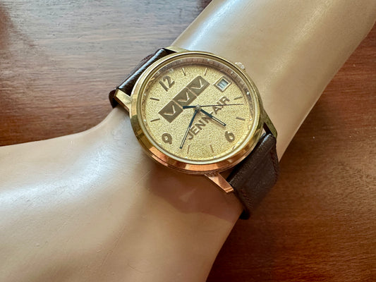 Vintage 80's Jenn-Air Jostens Employee Service Quartz Wristwatch Watch Gold Tone