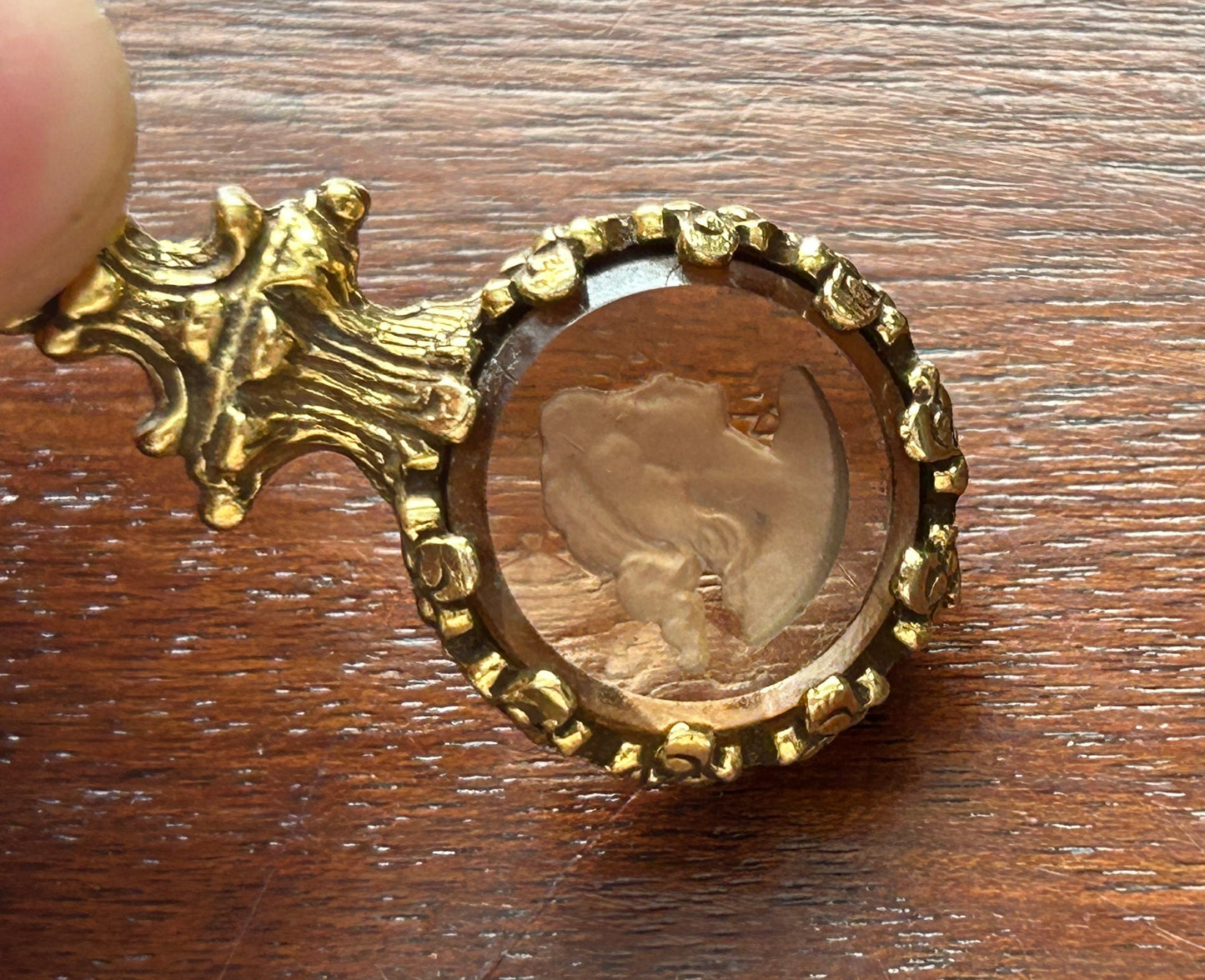 Vintage Gold Tone Open Bezel Amber Glass Intaglio Cameo Pendant