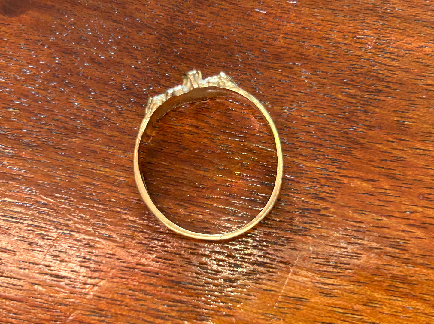 10k Yellow Gold Nugget Style Band Ring Sz 8.25