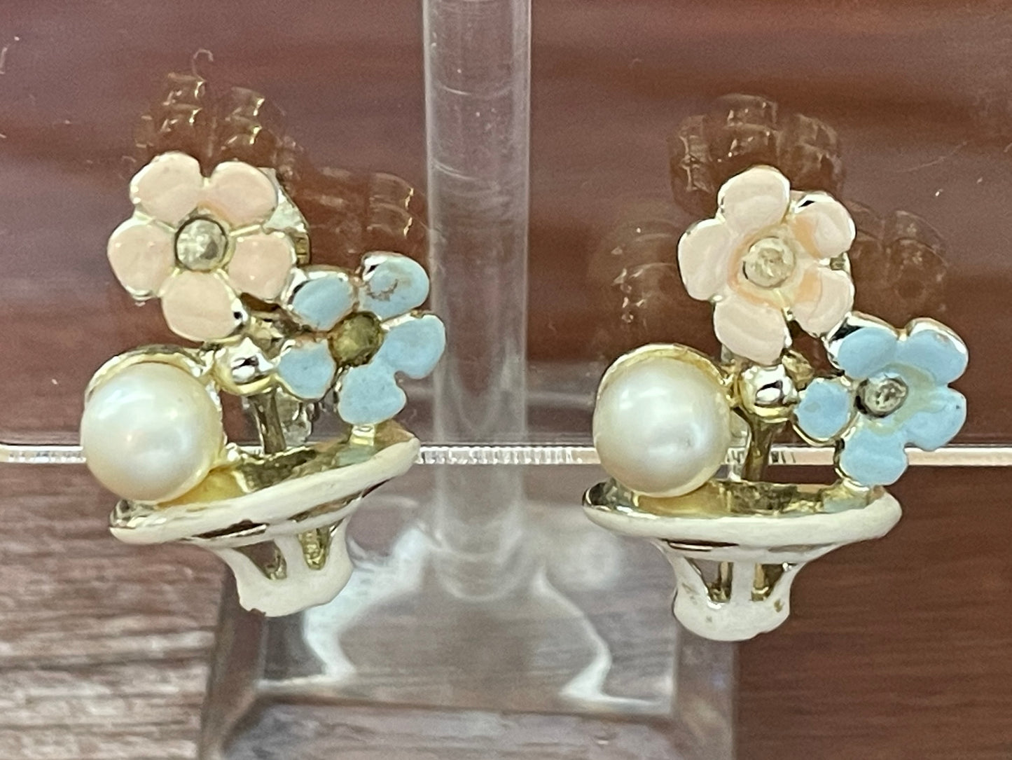 Vintage Silver Tone Enamel Flowers in Basket Clip On Earrings