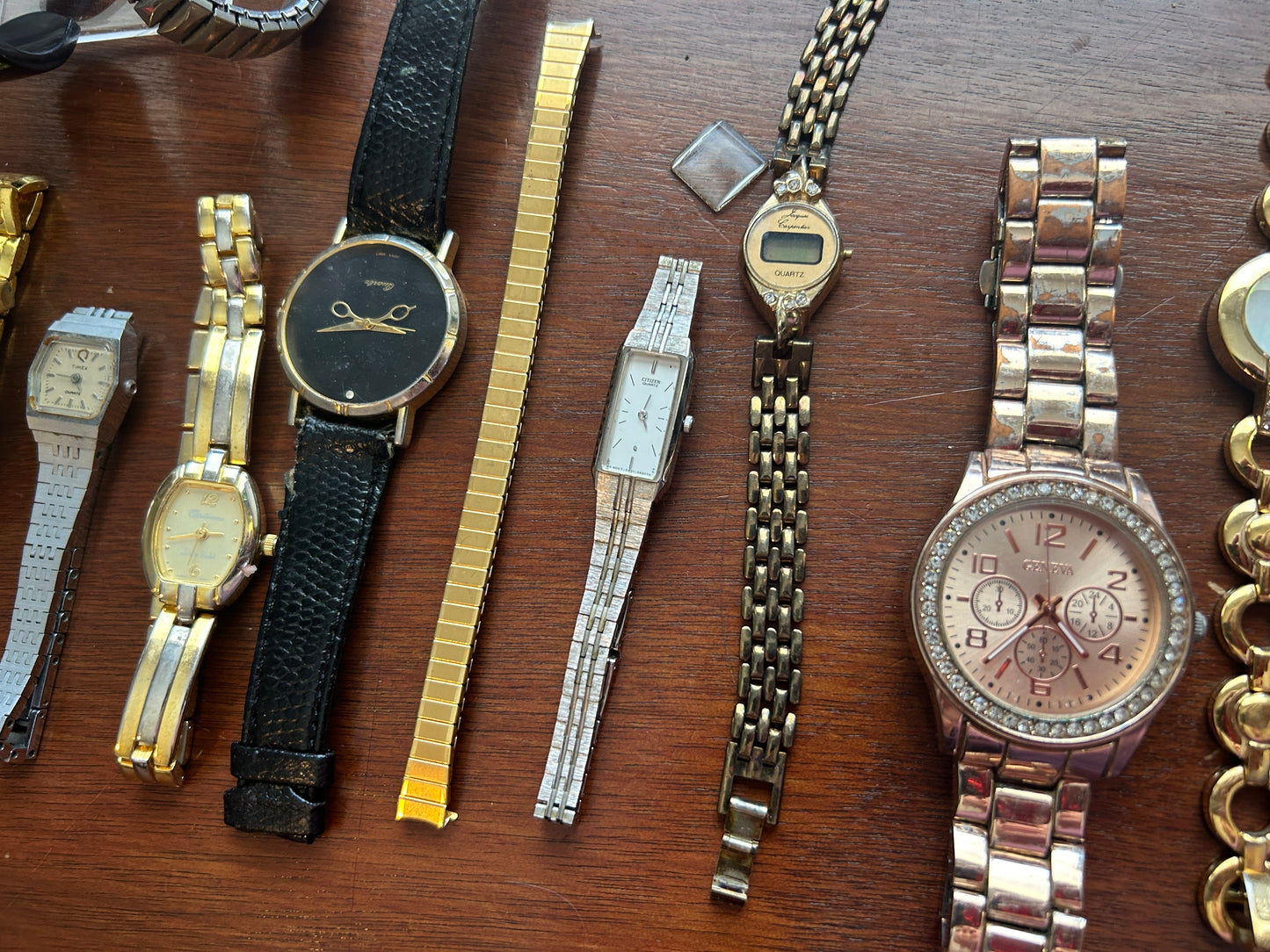 Vintage to Now Women's Wristwatch Watch Lot Gold Silver Tone Quartz AS IS