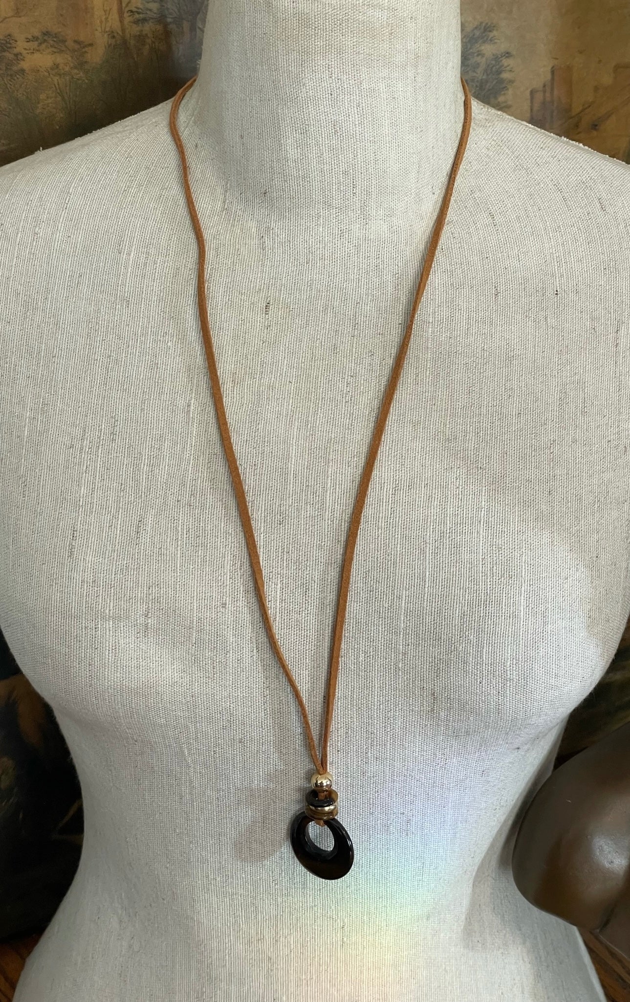 JCM Designer 14k Yellow Gold Leather Cord Tigers Eye Bead Pendant Necklace