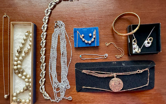 Lot of Signed Jewelry Lot Sarah Coventry Avon Gold Silver Rhinestone Necklace