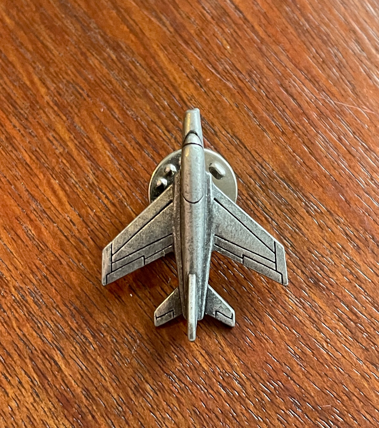 Vintage Silver Tone Jet Brooch Lapel Pin IFS 792