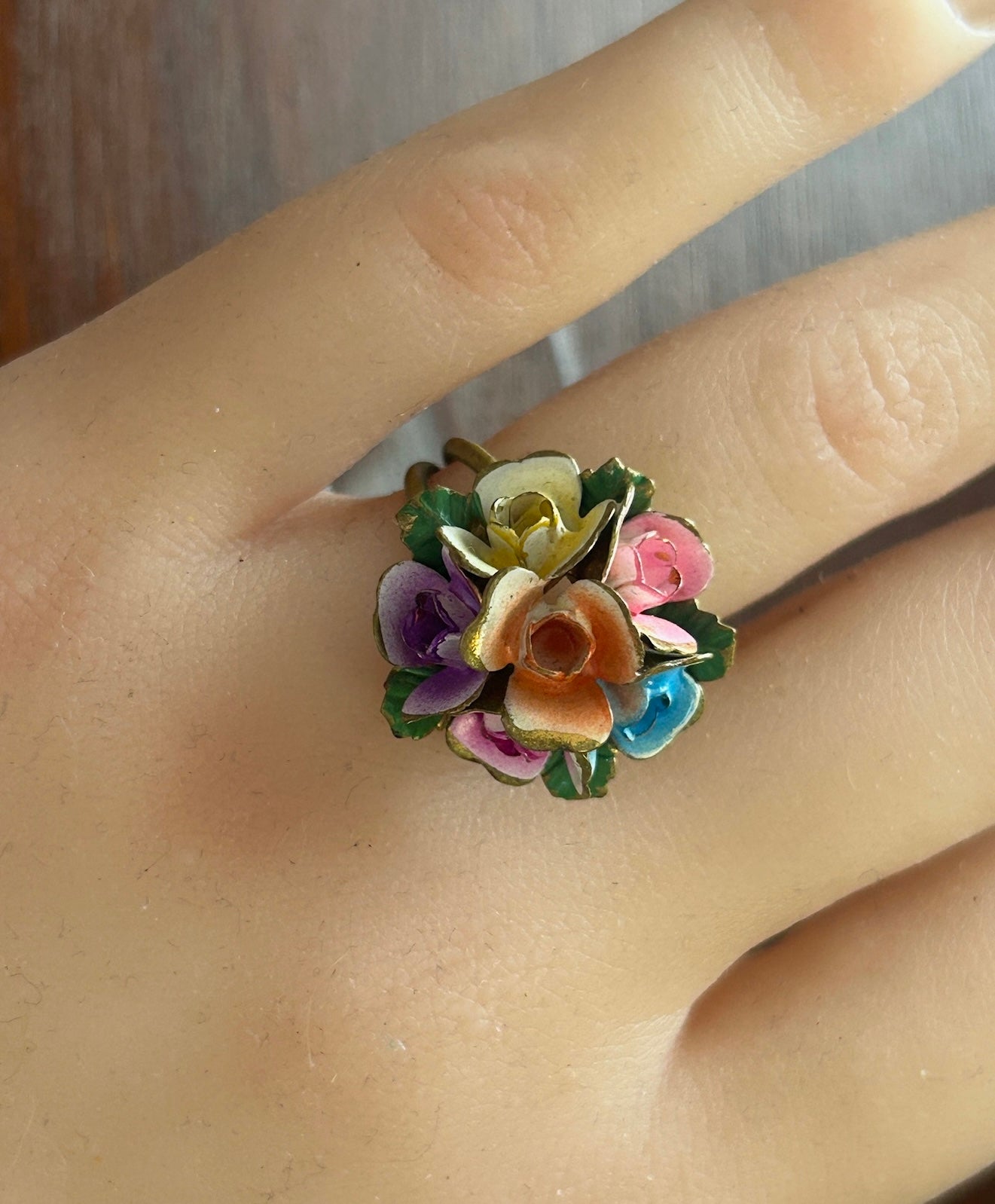 Vintage Brass Adjustable Enamel Flower Cluster Bouquet Cocktail Ring CUTE!