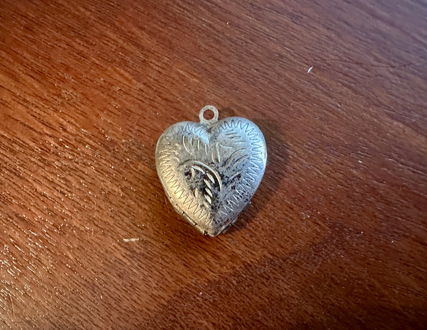 Vintage Silver Tone Multisided Accordion Style Heart Shaped Locket Made In Japan