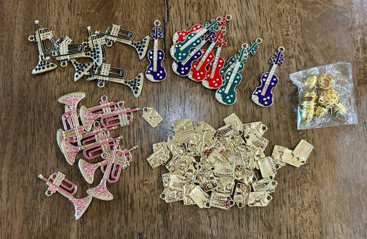 Lot Modern New Charms Pendants Musical Instruments Rhinestones Gold Tone Guitar