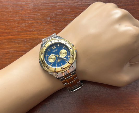 Vintage 90's Guess Mens Chronograph Wristwatch Watch 1994 Blue Dial